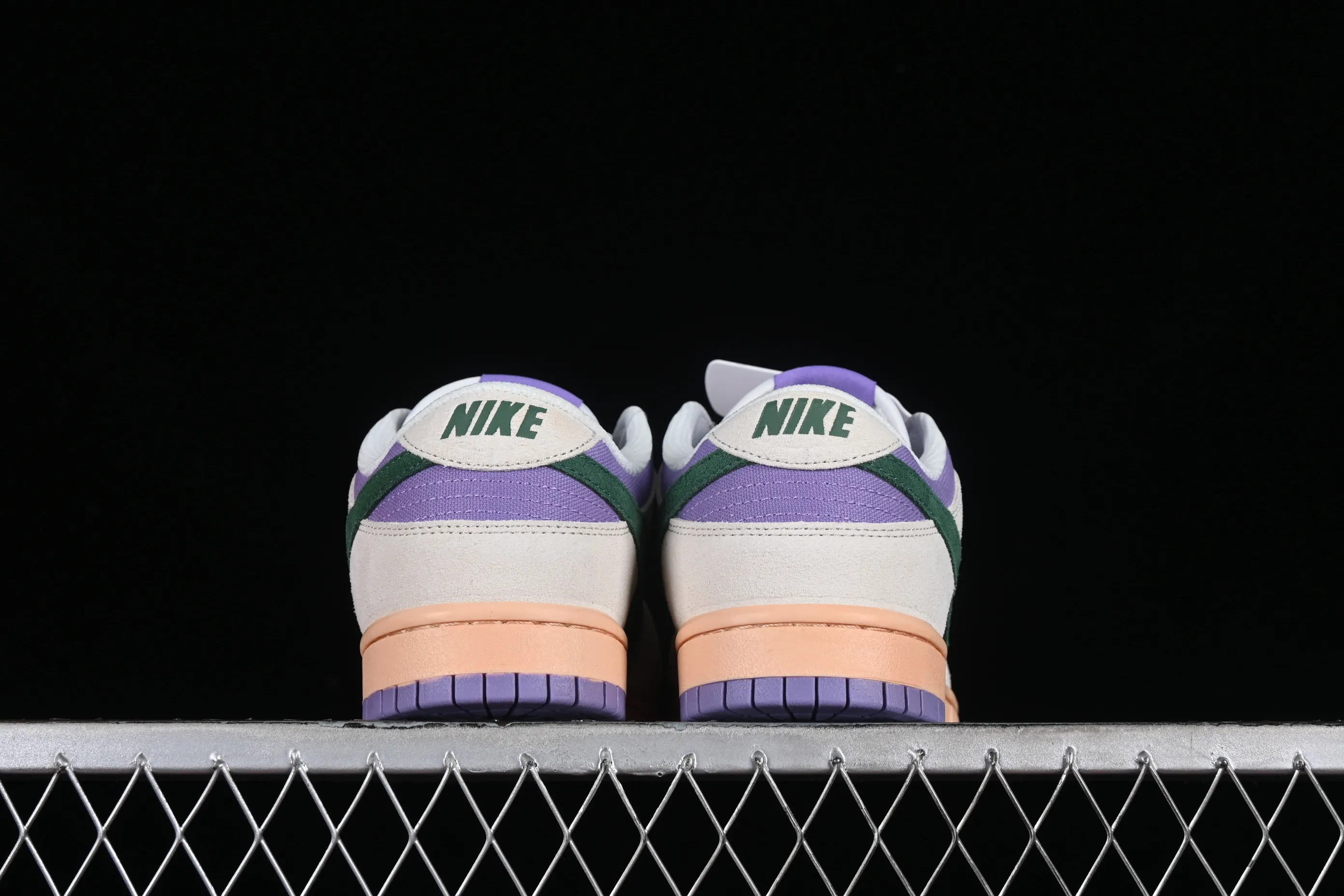 All Categories Nk SB Dunk Series Nk SB Dunk Low Low-top sneakers Nk SB Dunk Low Taro Purple Black Hook Low-top casual sports skateboard shoes HF5030-030